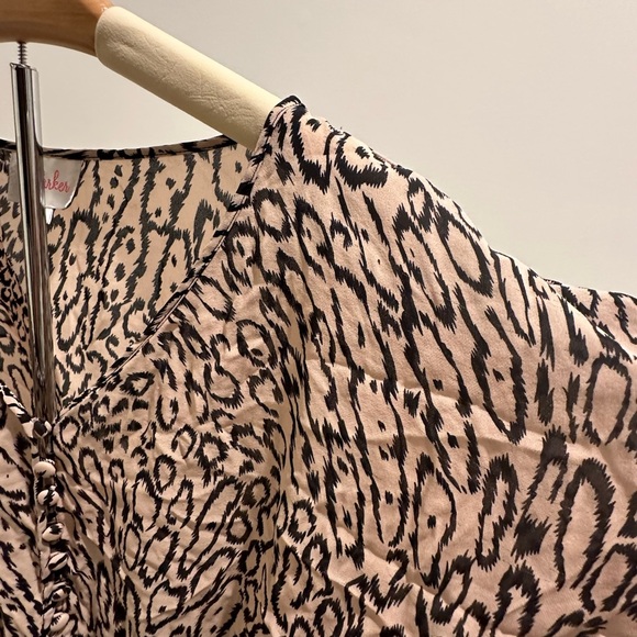 Parker 100% Silk Leopard Print Blouse - Picture 2 of 7